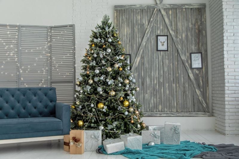 Why an Artificial 9 Foot Christmas Tree Might Be the Better Choice for Your Holiday Decor